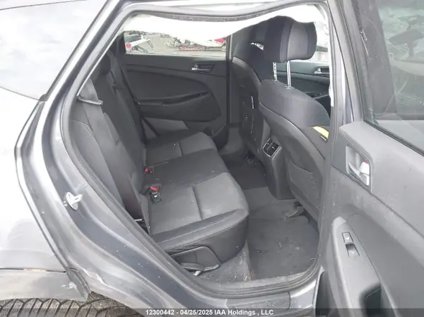 KM8J3CA42GU149233 2016 HYUNDAI TUCSON - Image 8