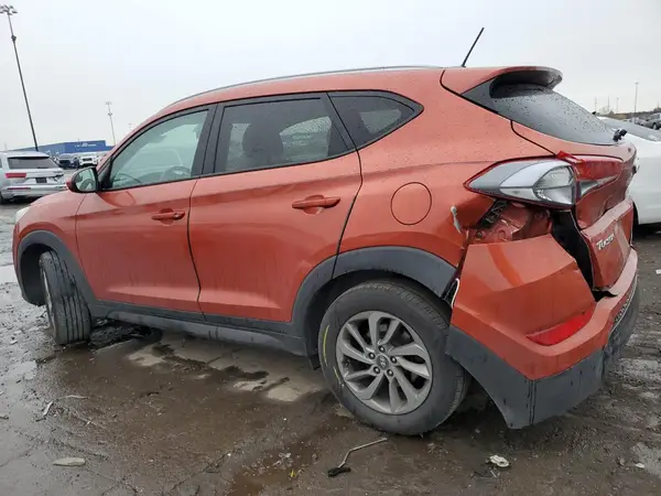 KM8J3CA42GU160703 2016 HYUNDAI TUCSON - Image 2