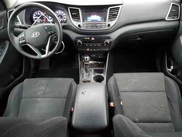 KM8J3CA42GU160703 2016 HYUNDAI TUCSON - Image 8