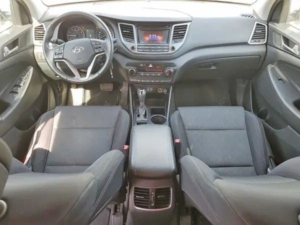 KM8J3CA42GU185889 2016 HYUNDAI TUCSON - Image 8
