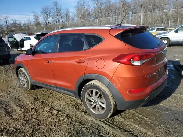 KM8J3CA42GU201864 2016 HYUNDAI TUCSON - Image 2