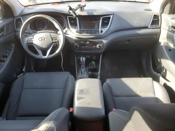 KM8J3CA42GU201864 2016 HYUNDAI TUCSON - Image 8