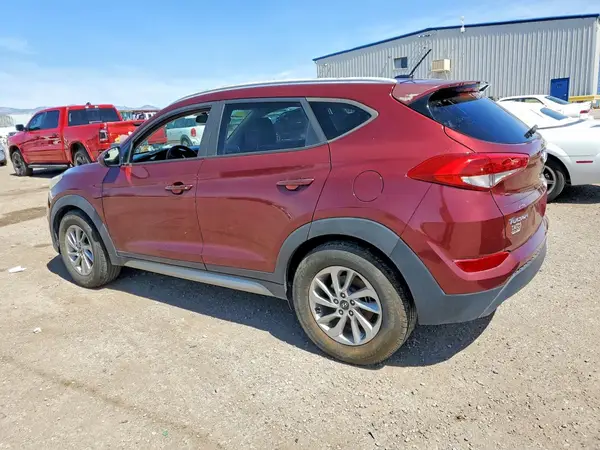 KM8J3CA42HU261774 2017 HYUNDAI TUCSON - Image 2