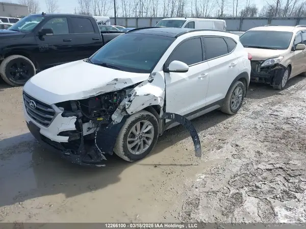 KM8J3CA42HU284830 2017 HYUNDAI TUCSON - Image 2