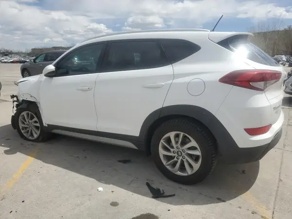 KM8J3CA42HU287775 2017 HYUNDAI TUCSON - Image 2