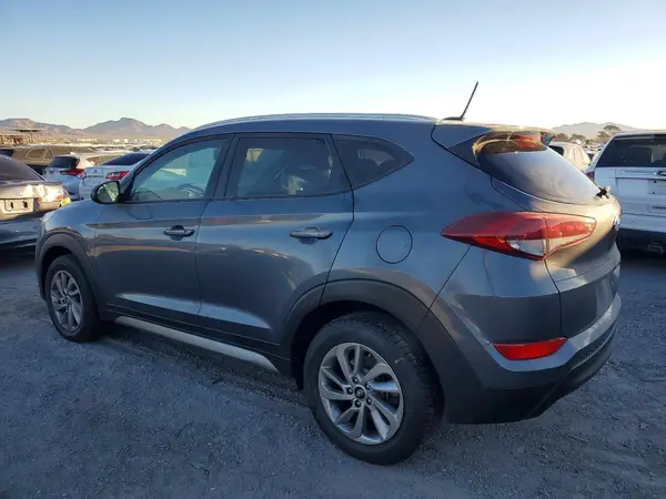 KM8J3CA42HU296945 2017 HYUNDAI TUCSON - Image 2
