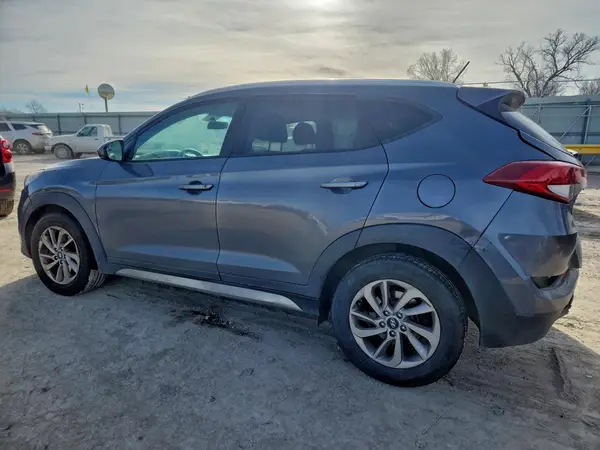 KM8J3CA42HU314120 2017 HYUNDAI TUCSON - Image 2