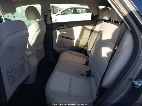 KM8J3CA42HU338434 2017 HYUNDAI TUCSON - Image 8