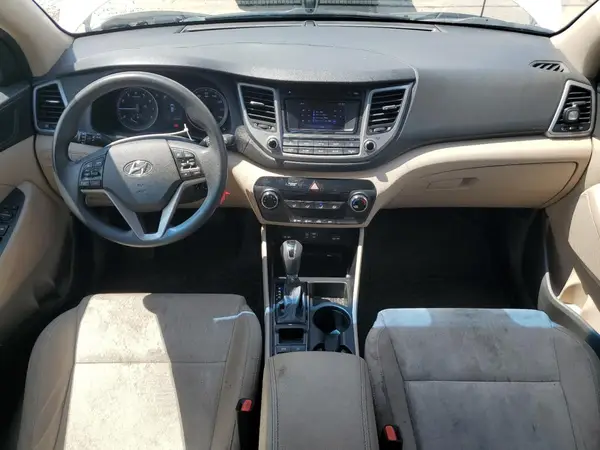 KM8J3CA42HU351717 2017 HYUNDAI TUCSON - Image 8