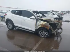 KM8J3CA42HU357646 2017 HYUNDAI TUCSON