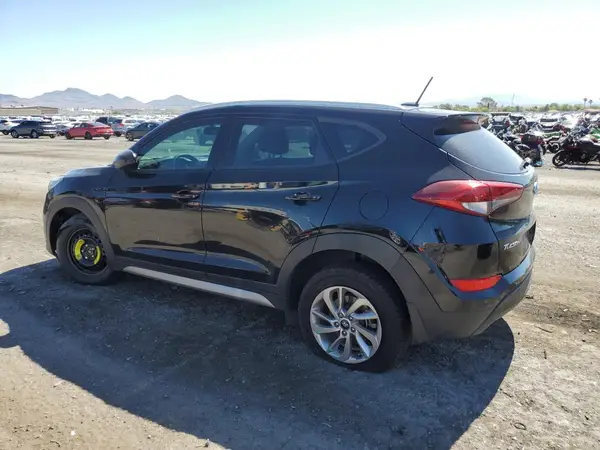 KM8J3CA42HU376410 2017 HYUNDAI TUCSON - Image 2