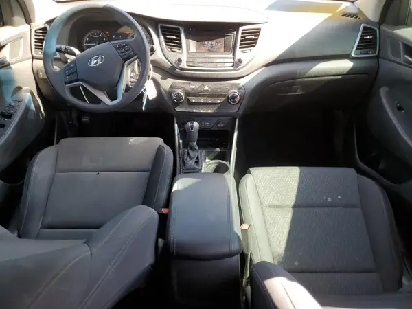 KM8J3CA42HU376410 2017 HYUNDAI TUCSON - Image 8