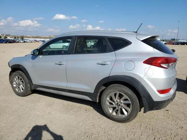 KM8J3CA42HU379386 2017 HYUNDAI TUCSON - Image 2