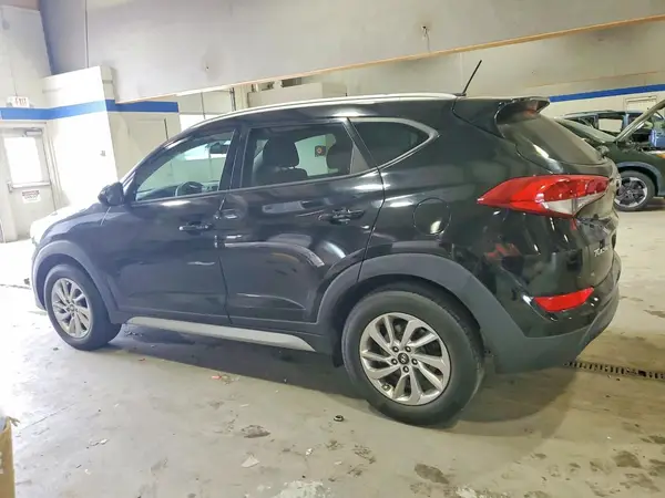 KM8J3CA42HU382496 2017 HYUNDAI TUCSON - Image 2