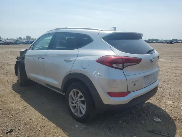 KM8J3CA42HU386709 2017 HYUNDAI TUCSON - Image 2