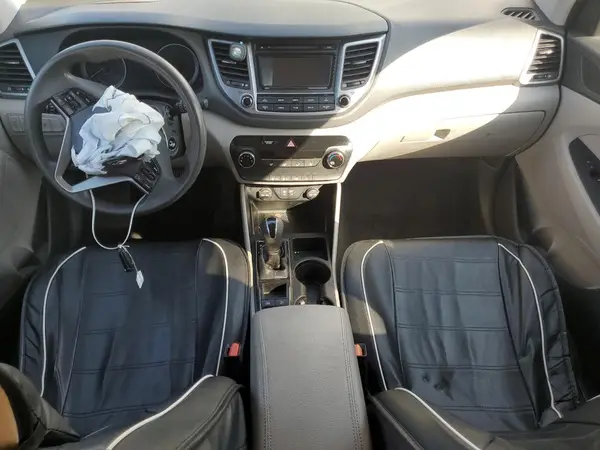 KM8J3CA42HU388461 2017 HYUNDAI TUCSON - Image 8