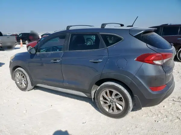 KM8J3CA42HU412404 2017 HYUNDAI TUCSON - Image 2