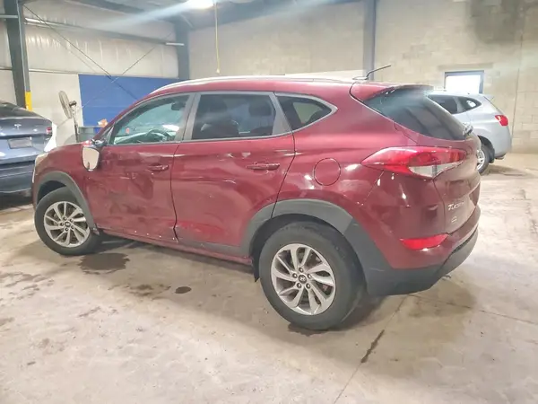 KM8J3CA42HU414122 2017 HYUNDAI TUCSON - Image 2