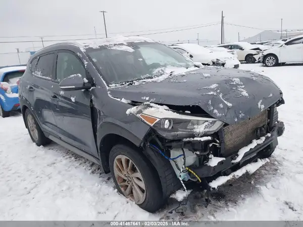 KM8J3CA42HU421734 2017 HYUNDAI TUCSON - Image 1
