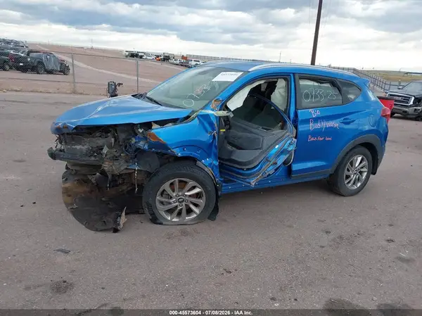 KM8J3CA42HU440431 2017 HYUNDAI TUCSON - Image 2
