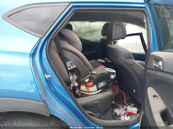 KM8J3CA42HU440431 2017 HYUNDAI TUCSON - Image 8