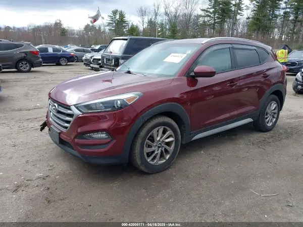 KM8J3CA42HU453583 2017 HYUNDAI TUCSON - Image 2