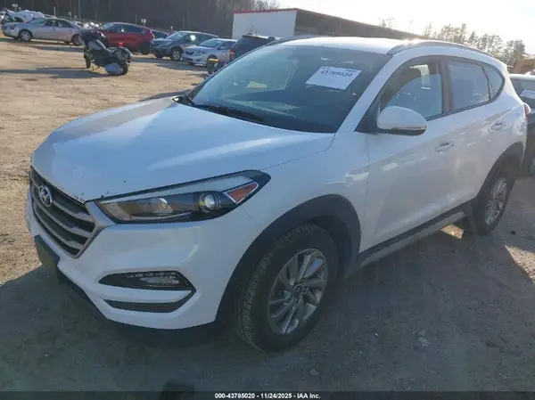 KM8J3CA42HU474398 2017 HYUNDAI TUCSON - Image 2