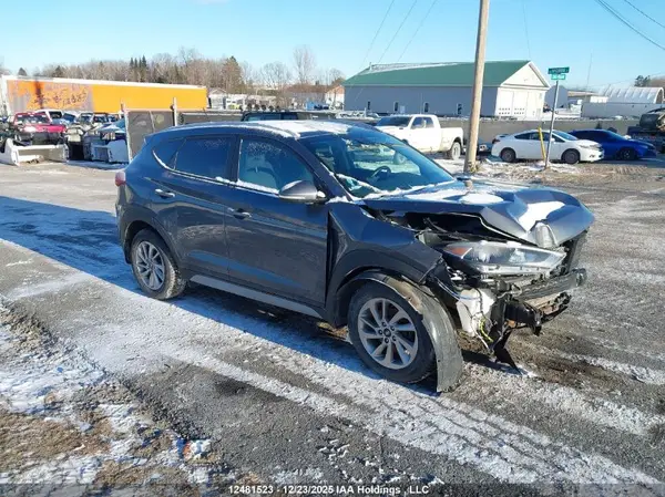 KM8J3CA42HU475986 2017 HYUNDAI TUCSON - Image 1