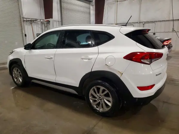 KM8J3CA42HU481397 2017 HYUNDAI TUCSON - Image 2