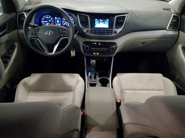 KM8J3CA42HU481397 2017 HYUNDAI TUCSON - Image 8