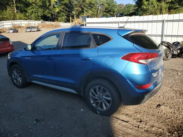 KM8J3CA42HU497583 2017 HYUNDAI TUCSON - Image 2