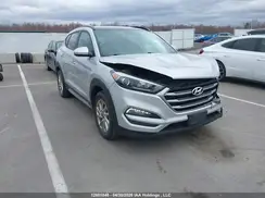 KM8J3CA42HU508226 2017 HYUNDAI TUCSON