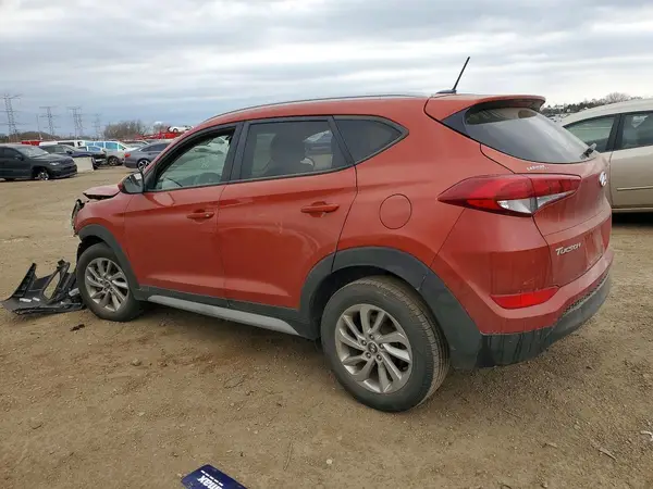 KM8J3CA42HU521624 2017 HYUNDAI TUCSON - Image 2