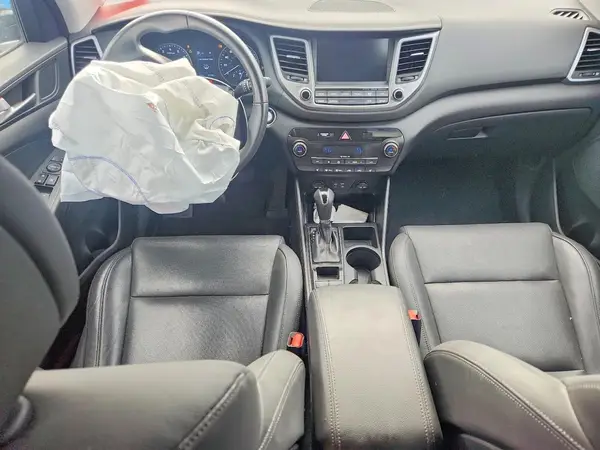 KM8J3CA42HU522983 2017 HYUNDAI TUCSON - Image 8
