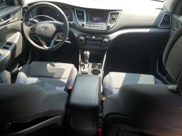 KM8J3CA42HU524779 2017 HYUNDAI TUCSON - Image 8