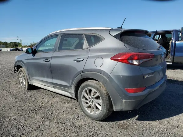 KM8J3CA42HU528489 2017 HYUNDAI TUCSON - Image 2
