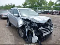 KM8J3CA42HU534406 2017 HYUNDAI TUCSON