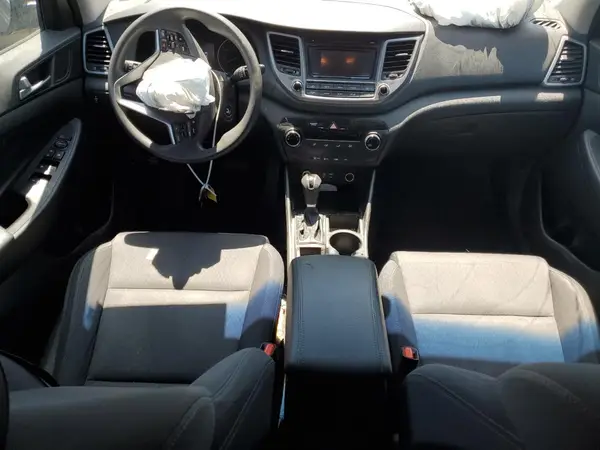 KM8J3CA42HU538990 2017 HYUNDAI TUCSON - Image 8