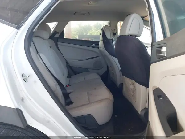 KM8J3CA42HU556616 2017 HYUNDAI TUCSON - Image 8