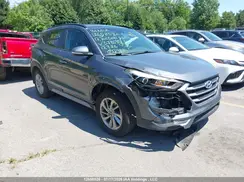 KM8J3CA42HU578695 2017 HYUNDAI TUCSON