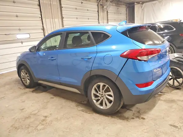 KM8J3CA42JU621454 2018 HYUNDAI TUCSON - Image 2