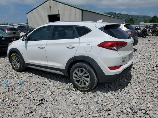 KM8J3CA42JU622829 2018 HYUNDAI TUCSON - Image 2