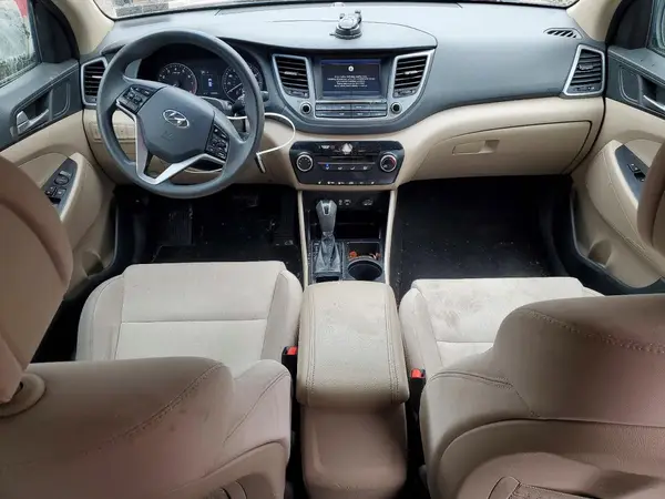 KM8J3CA42JU626461 2018 HYUNDAI TUCSON - Image 8