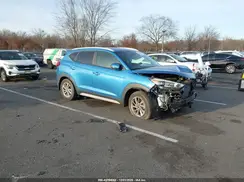 KM8J3CA42JU628680 2018 HYUNDAI TUCSON