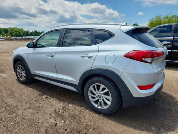 KM8J3CA42JU629652 2018 HYUNDAI TUCSON - Image 2