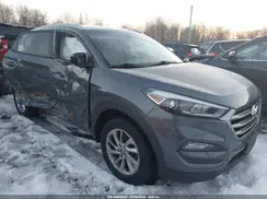 KM8J3CA42JU643955 2018 HYUNDAI TUCSON