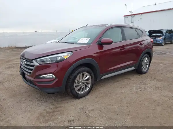 KM8J3CA42JU654342 2018 HYUNDAI TUCSON - Image 2