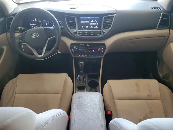 KM8J3CA42JU659539 2018 HYUNDAI TUCSON - Image 8