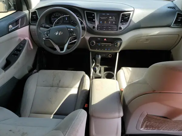KM8J3CA42JU667348 2018 HYUNDAI TUCSON - Image 8