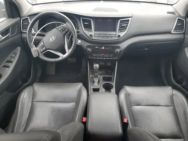 KM8J3CA42JU669651 2018 HYUNDAI TUCSON - Image 8